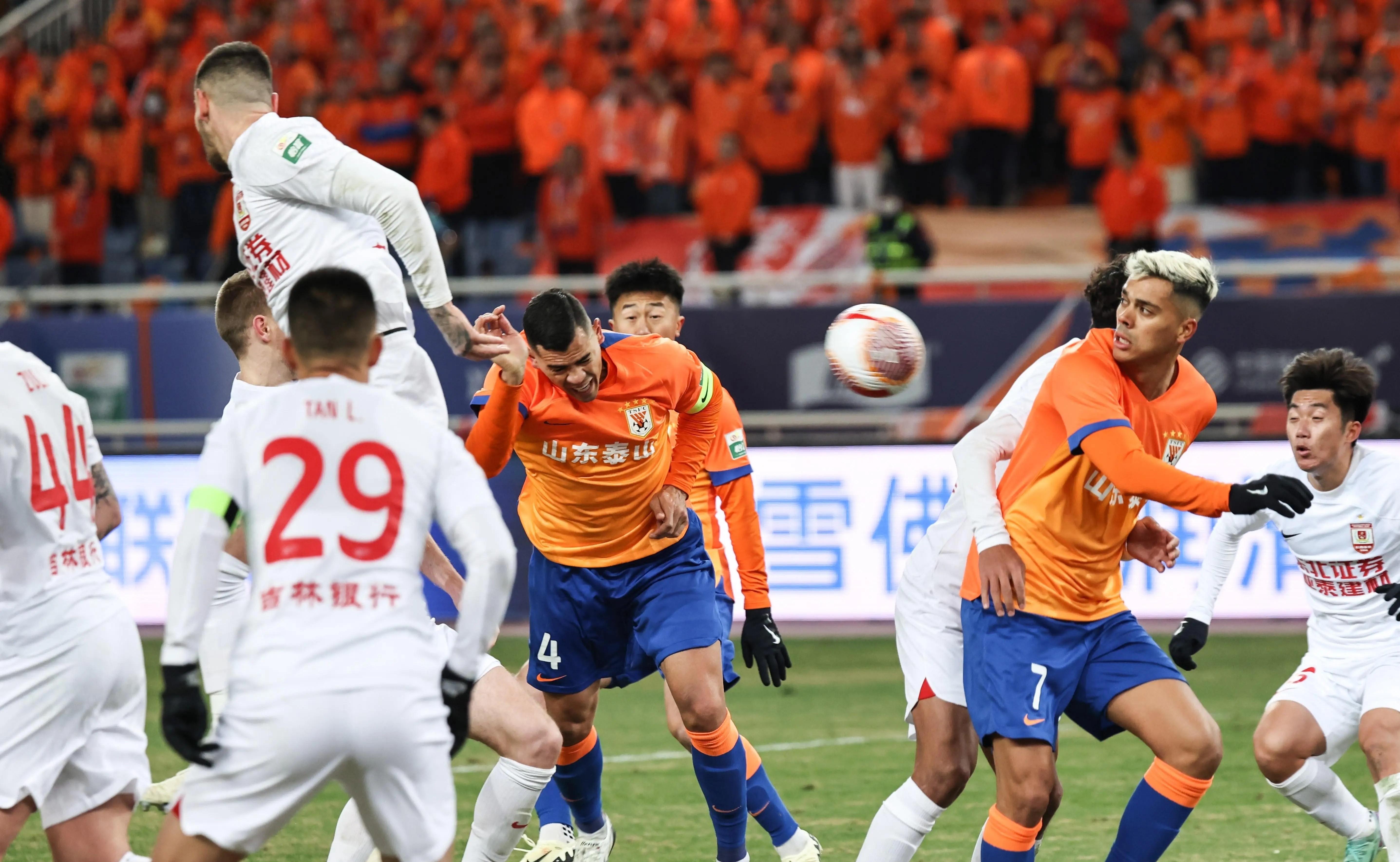 关于亚洲足球强强碰撞,梦幻对决引来无数期待的信息 关于亚洲足球强强碰撞,梦幻对决引来无数期待的信息