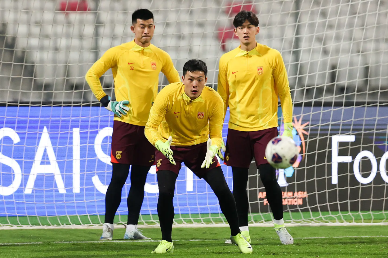 爱博体育-关于球队备战世界杯资格赛，教练团队紧锣密鼓备战的信息